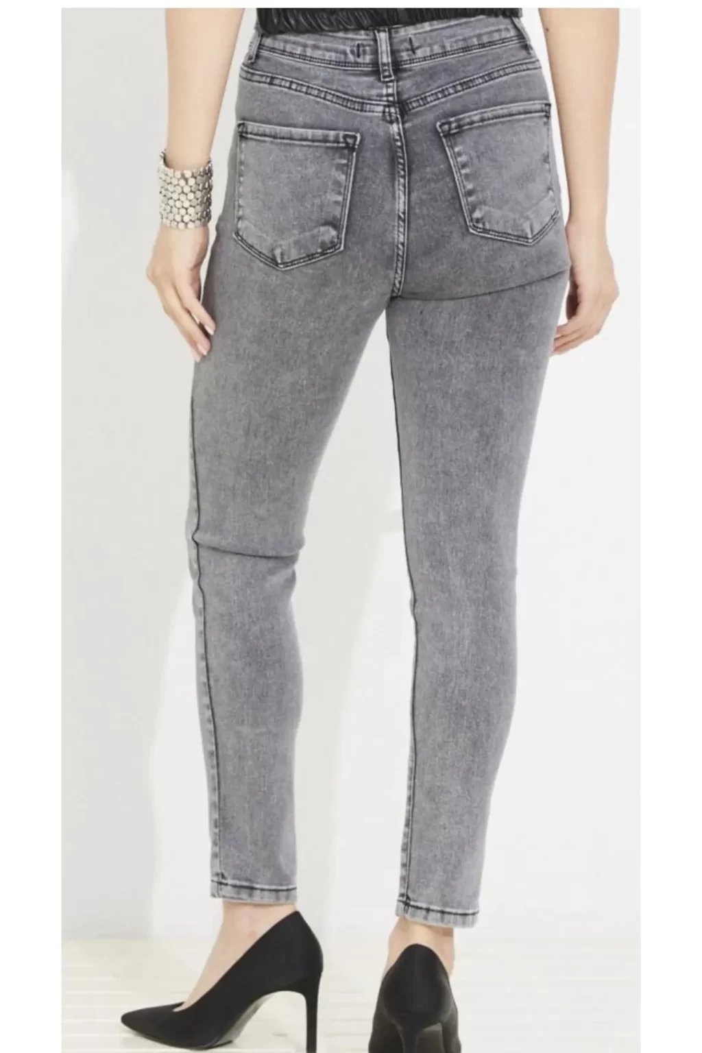 Buy Purple Feather Women Grey Skinny Fit Solid Cropped Trousers - Trousers  for Women 7438903 | Myntra