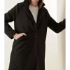 Куртка с воротником черное женское пальто 2