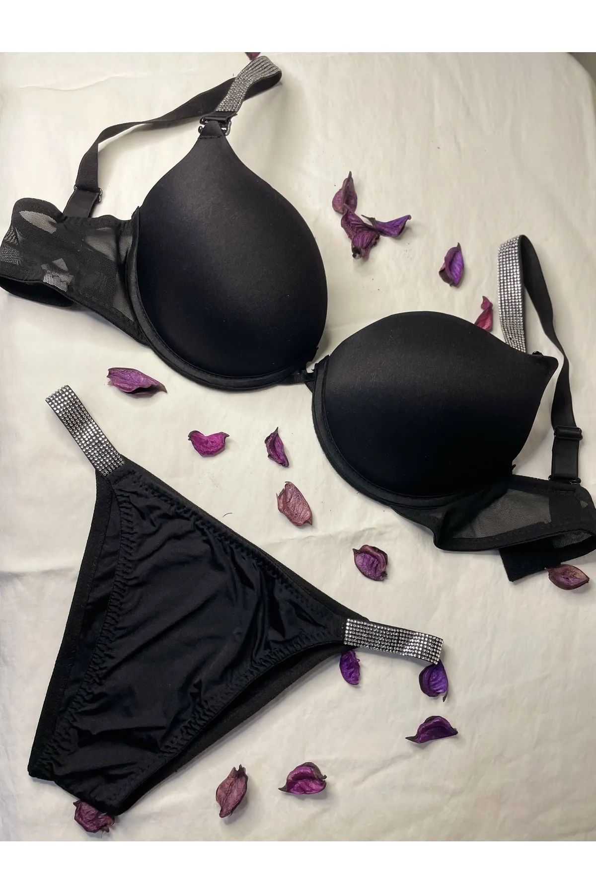 Black Colored Stone Detailed Supported Push Up Bra Set